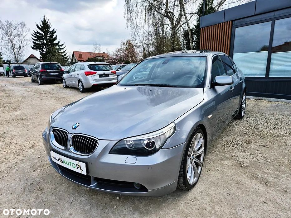 BMW Seria 5 523i - 2