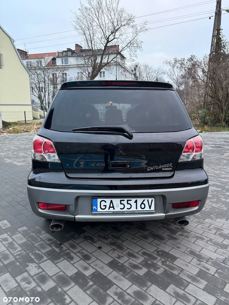 Mitsubishi Outlander 2.0 Comfort 4WD - 4