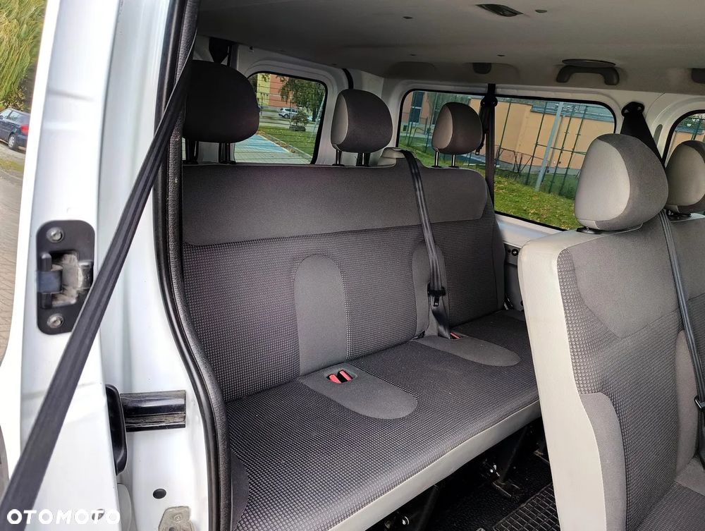 Opel Vivaro - 10