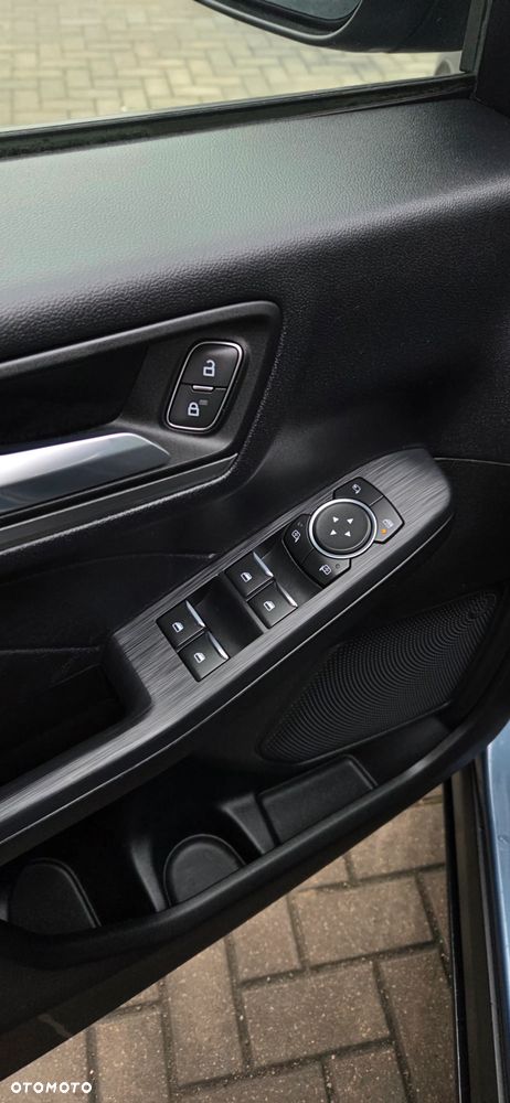 Ford Kuga 2.5P PHEV FWD Titanium - 24