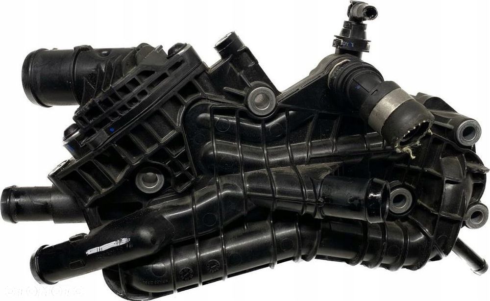 VOLVO XC40 1.5 HYBRYDA OBUDOWA TERMOSTATU - 1