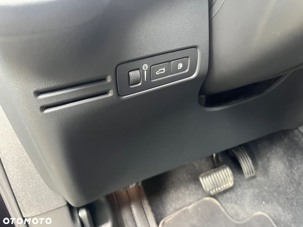 Volvo XC 40 T4 Recharge DKG Ultimate Bright - 18
