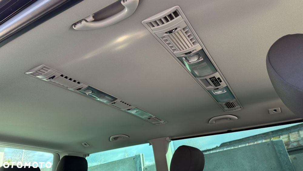 Volkswagen Multivan - 19