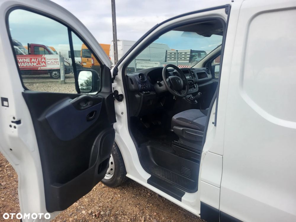 Opel Vivaro - 17