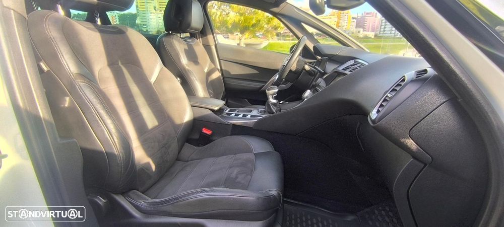 Citroën DS5 2.0 HDi So Chic 125g - 31