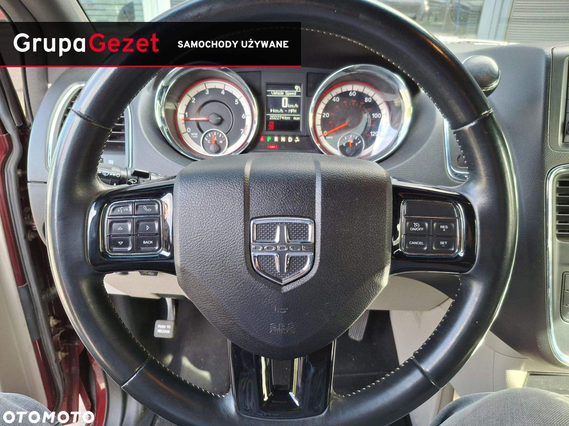 Dodge Grand Caravan - 11