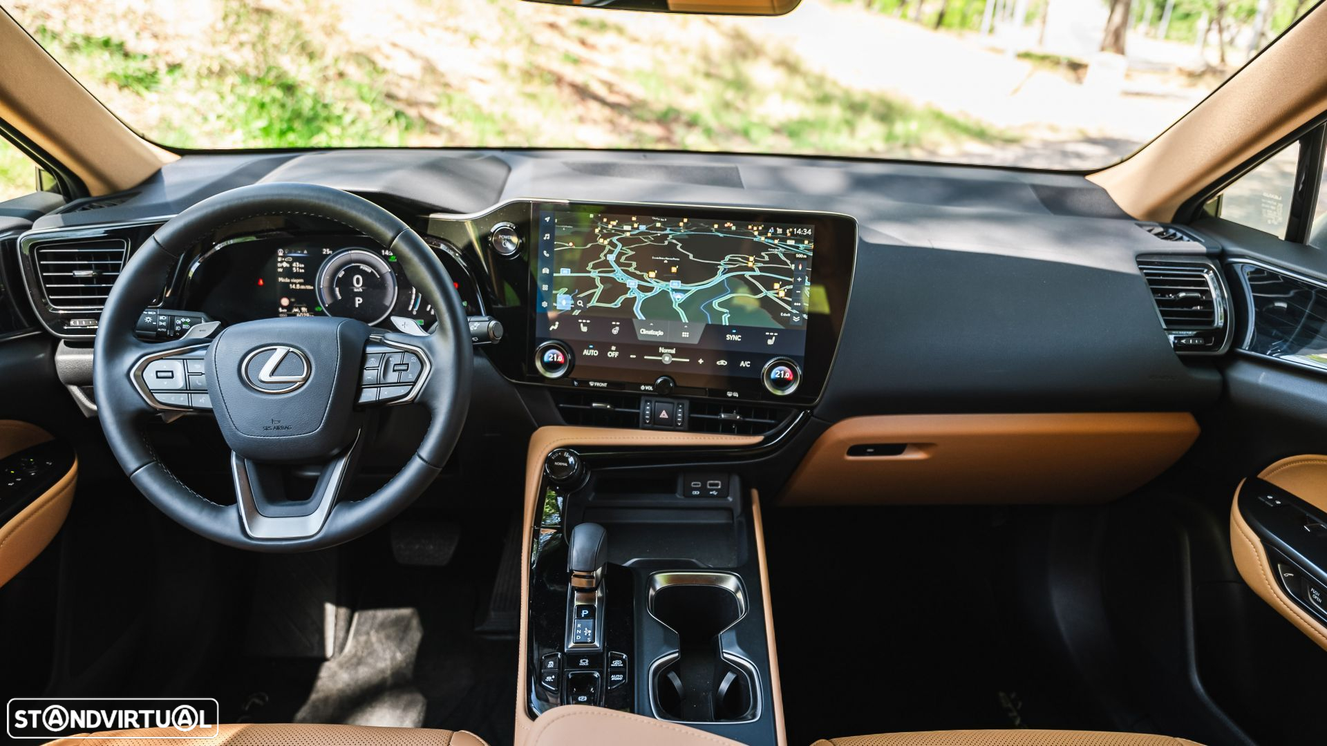 Lexus NX 450h+ Executive - 10