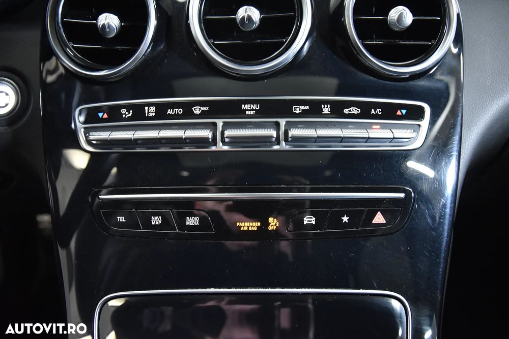 Mercedes-Benz GLC Coupe 300 e 4MATIC - 19