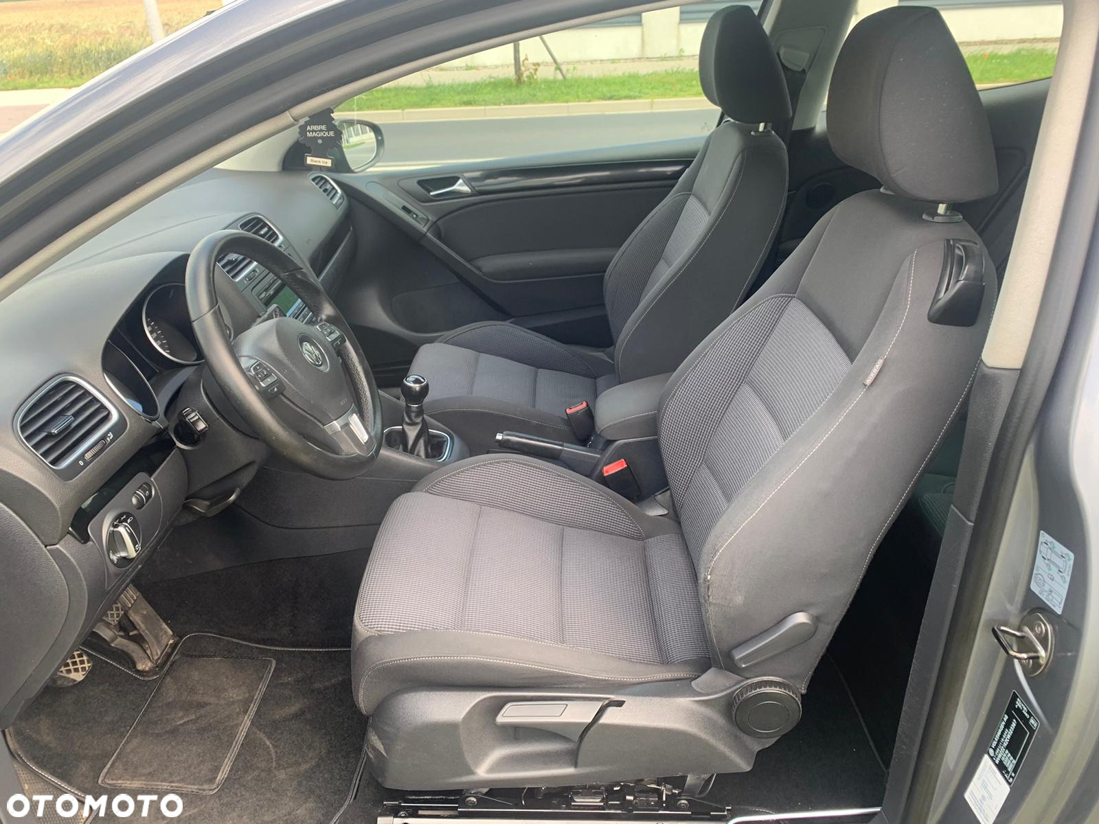 Volkswagen Golf 1.6 TDI DPF BlueMotion Technology Comfortline - 17