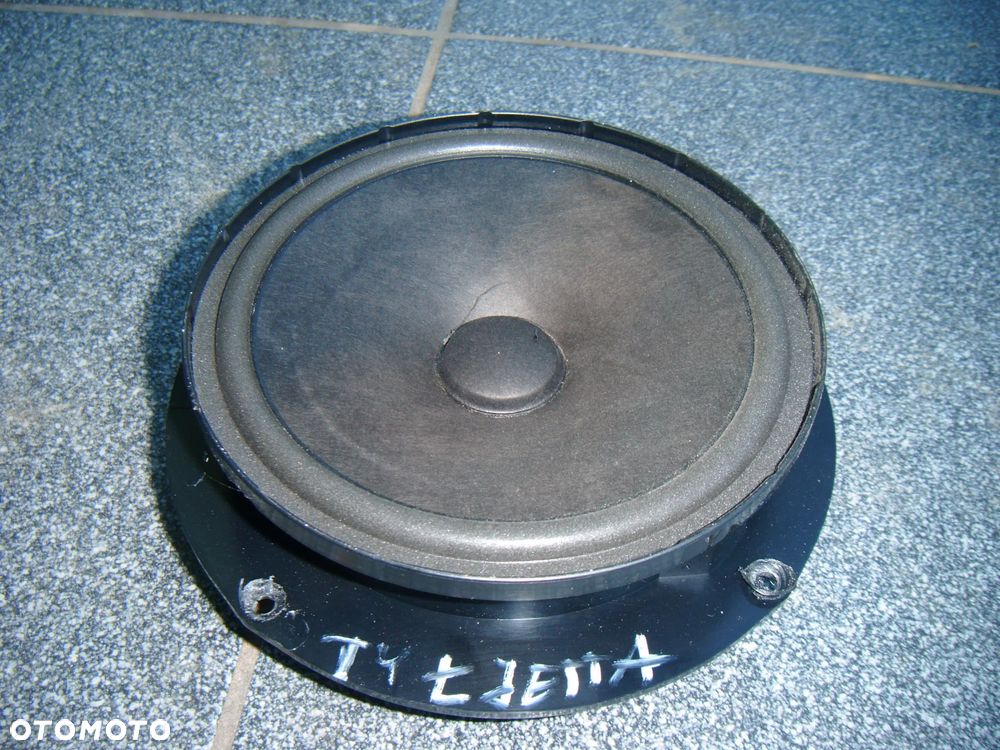 vw jetta III 07r głośnik w drzwi tył