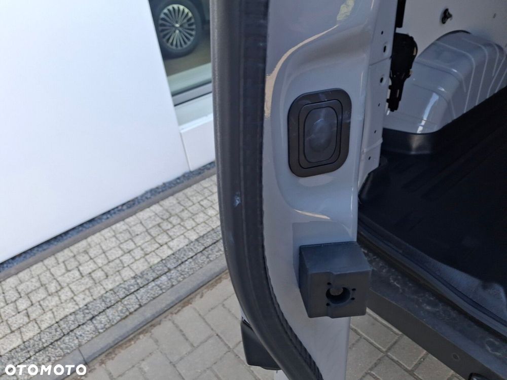 Volkswagen Transporter Furgon Plus - 30