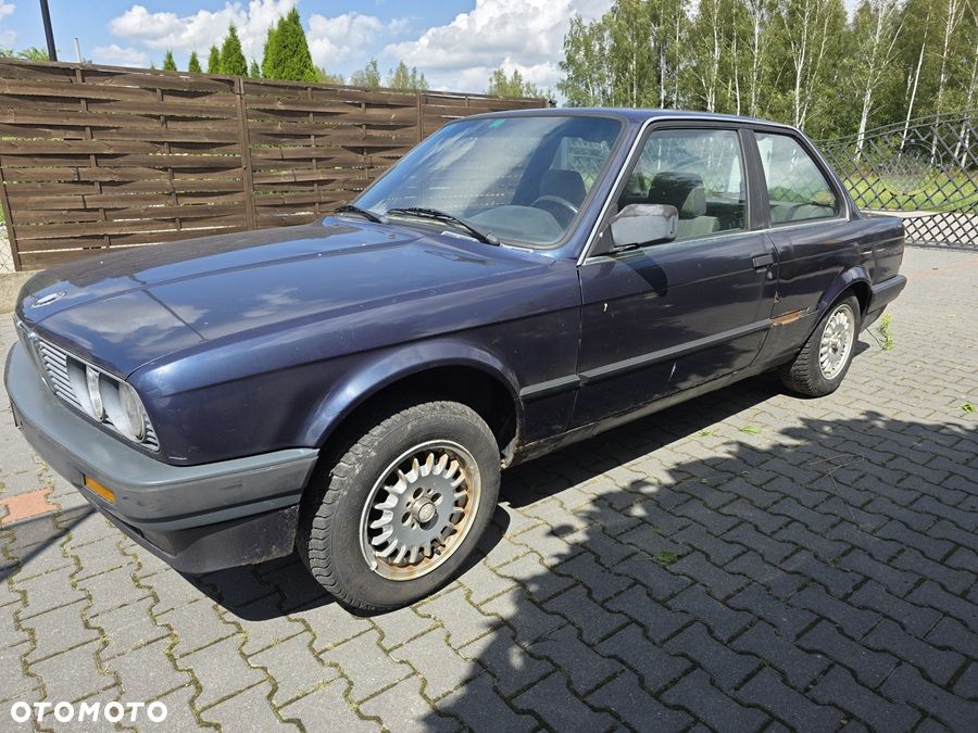 BMW Seria 3 318i - 2