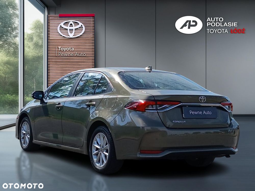 Toyota Corolla - 5