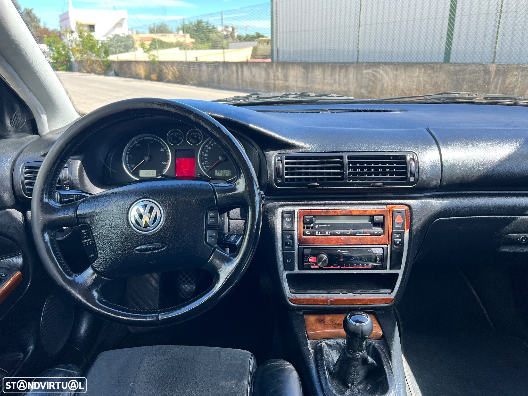 VW Passat Variant 1.9 TDi Highline - 9
