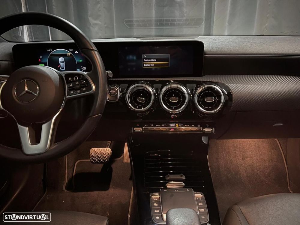 Mercedes-Benz A 250 Limousine - 22