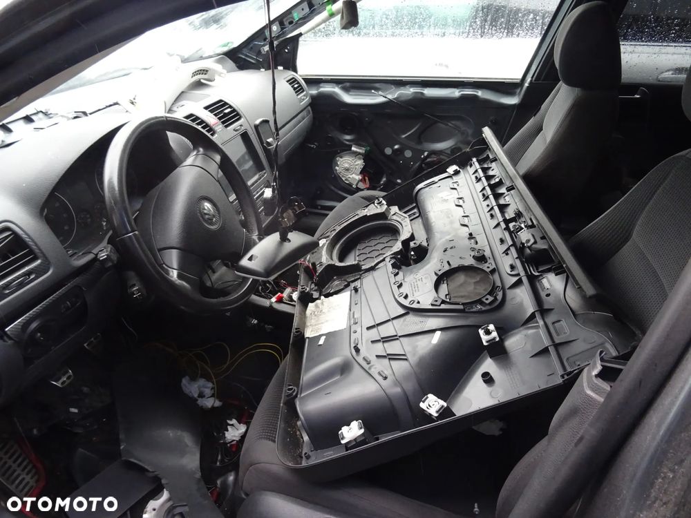 Volkswagen Golf 6 benzyna 1.4 CAX lakier(LD7X) na części drzwi zderzak klapa fotel - 9
