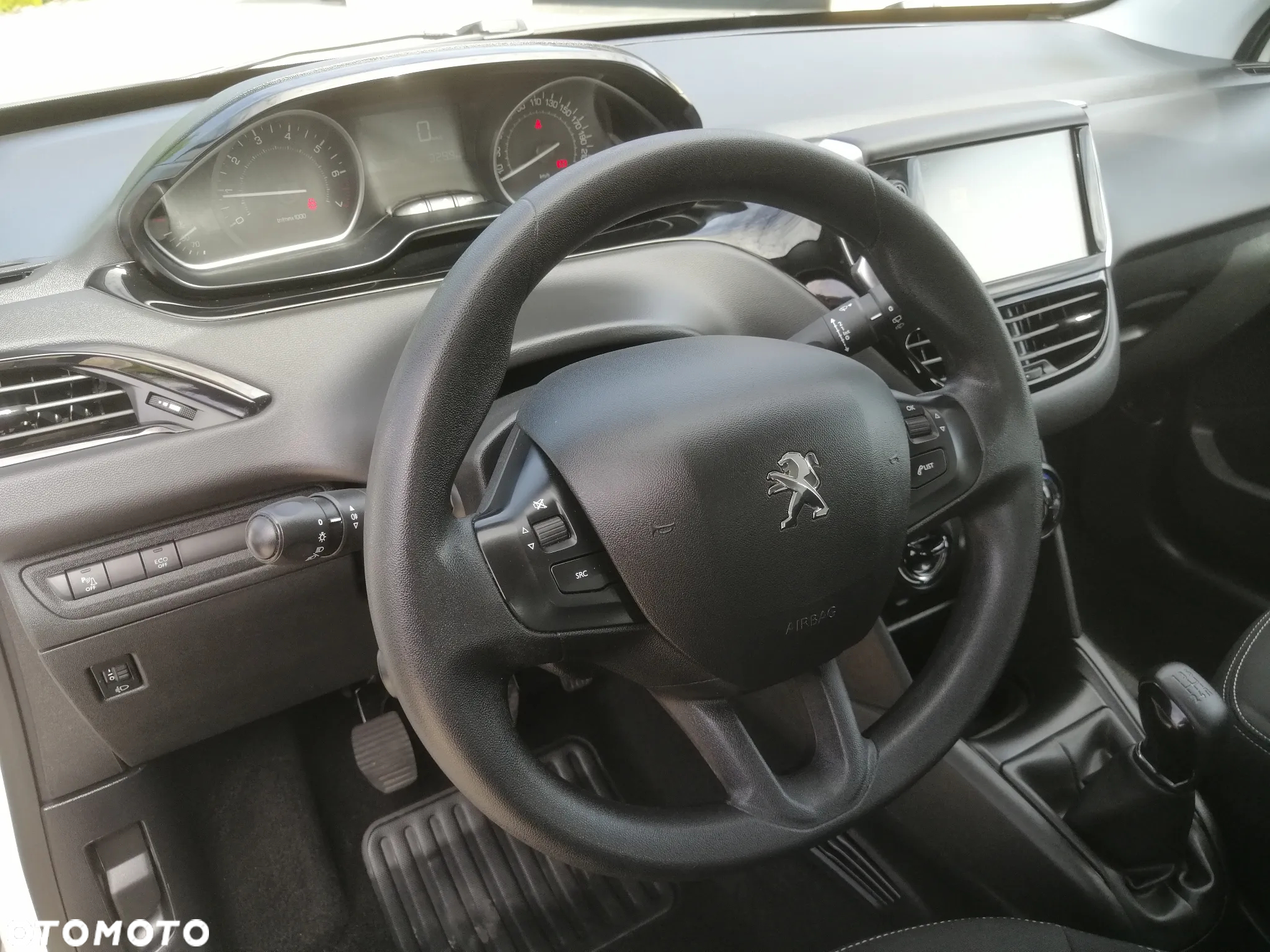 Peugeot 208 PureTech 82 Start & Stop Allure - 13