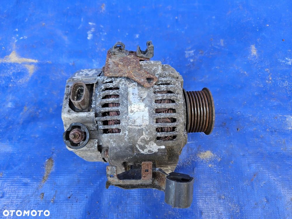 Toyota RAV4 RAV 4 00-05 2.0 VVT-i ALTERNATOR 27060-28110 - 1