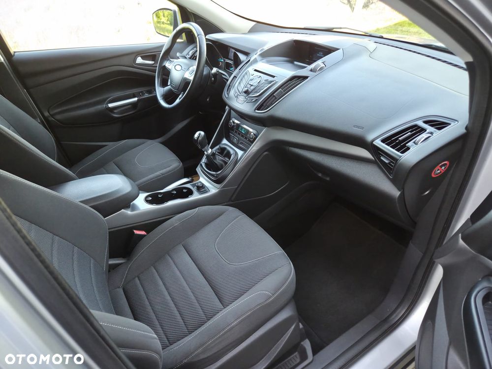 Ford Kuga 2.0 TDCi 4x4 Trend - 14