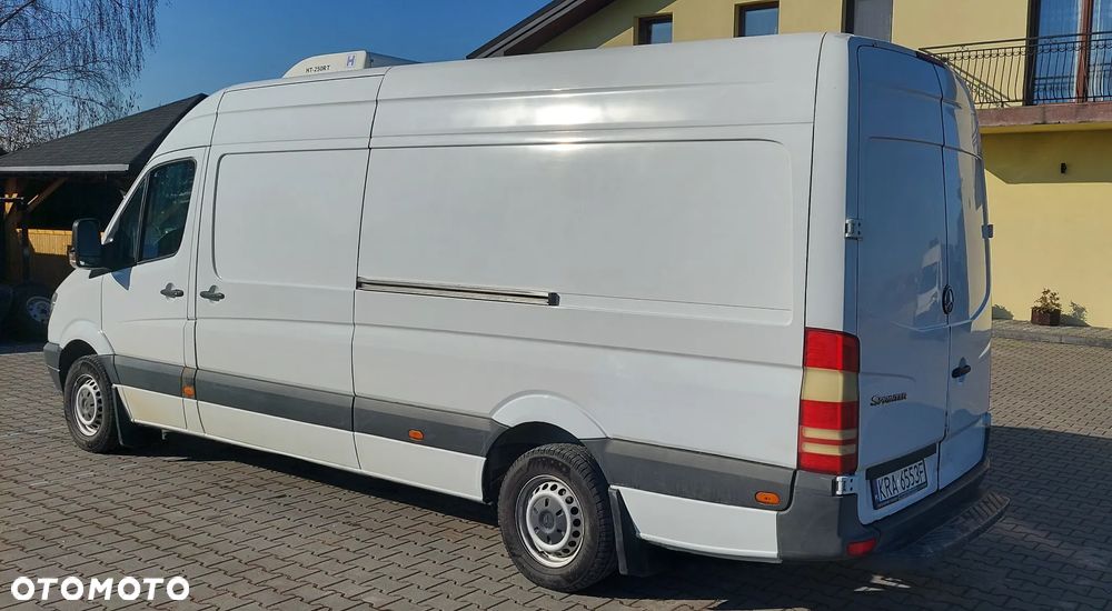 Mercedes-Benz Sprinter - 3