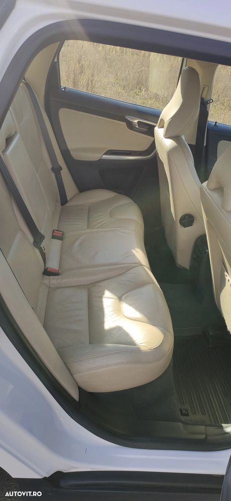 Volvo XC 60 D4 AWD Summum - 13