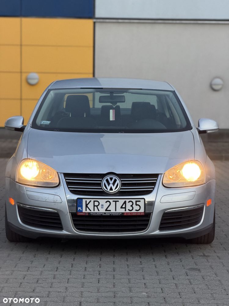 Volkswagen Jetta - 6