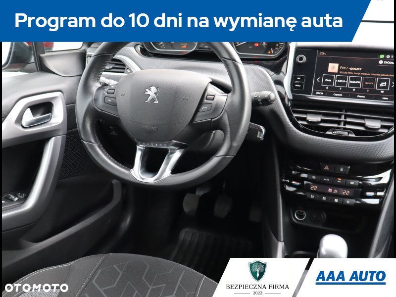 Peugeot 2008 - 8