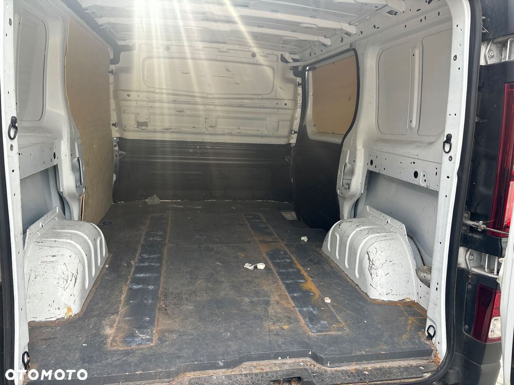 Renault Trafic - 10