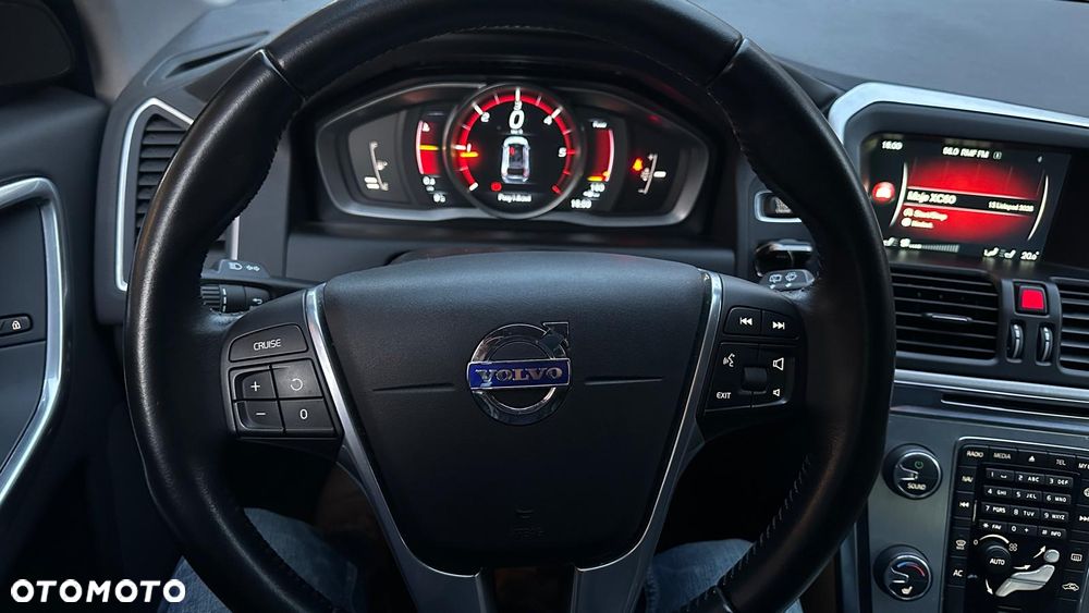 Volvo XC 60 D3 Drive-E Ocean Race - 14