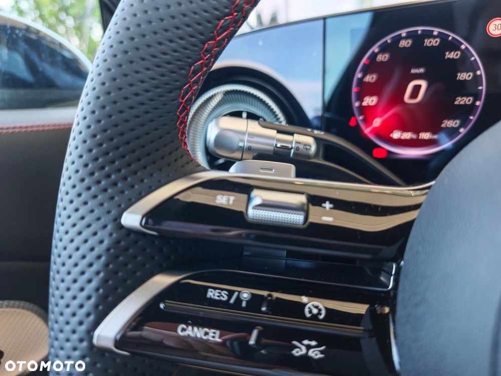 Mercedes-Benz CLA - 33