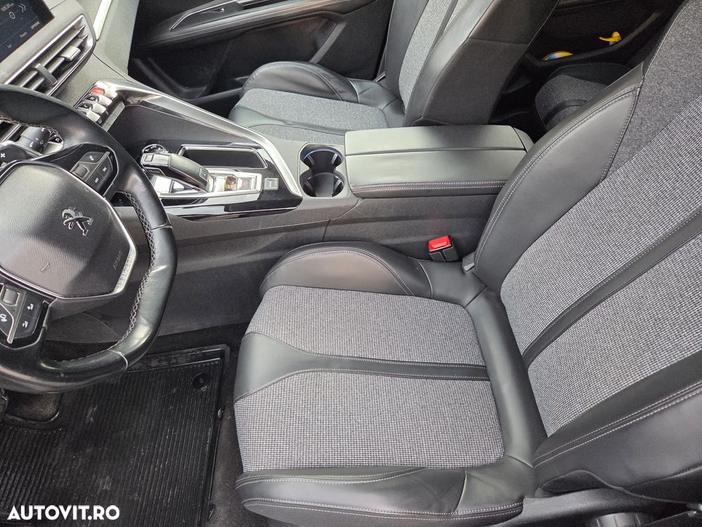 Peugeot 3008 1.6 BlueHDI S&S EAT6 Allure - 13