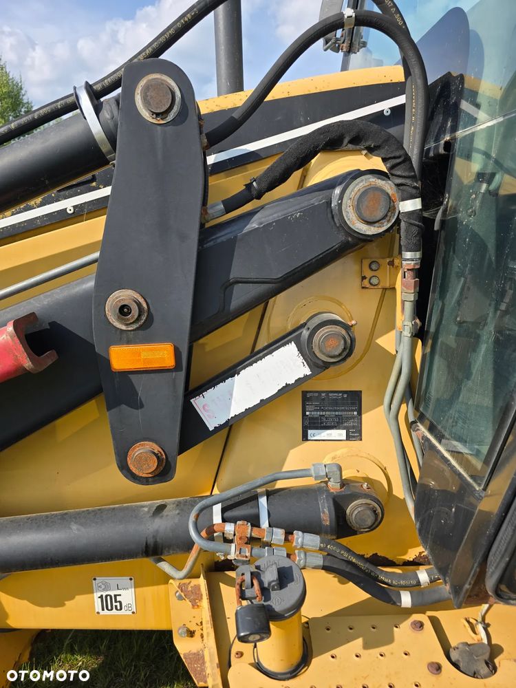 Caterpillar - 6