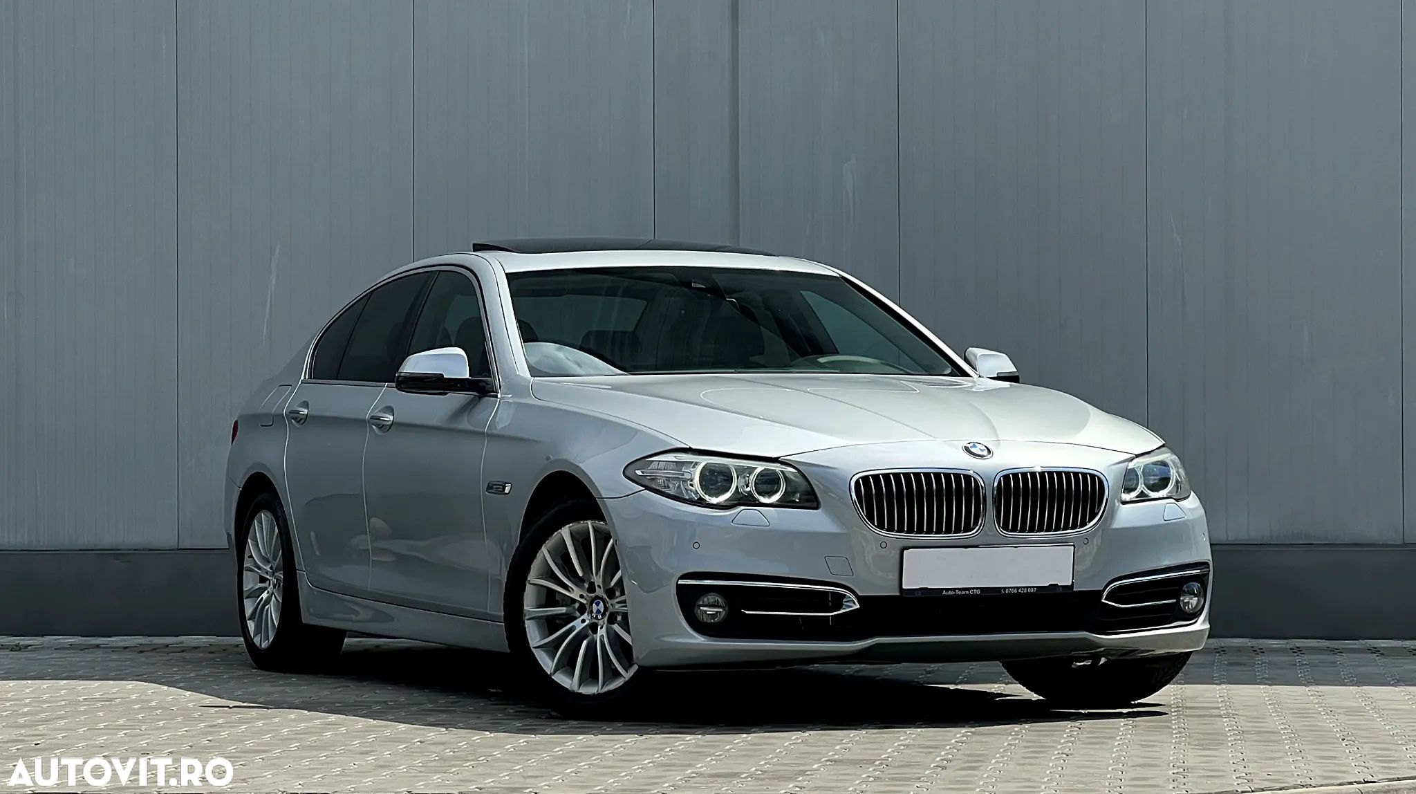 BMW Seria 5 530d xDrive - 1