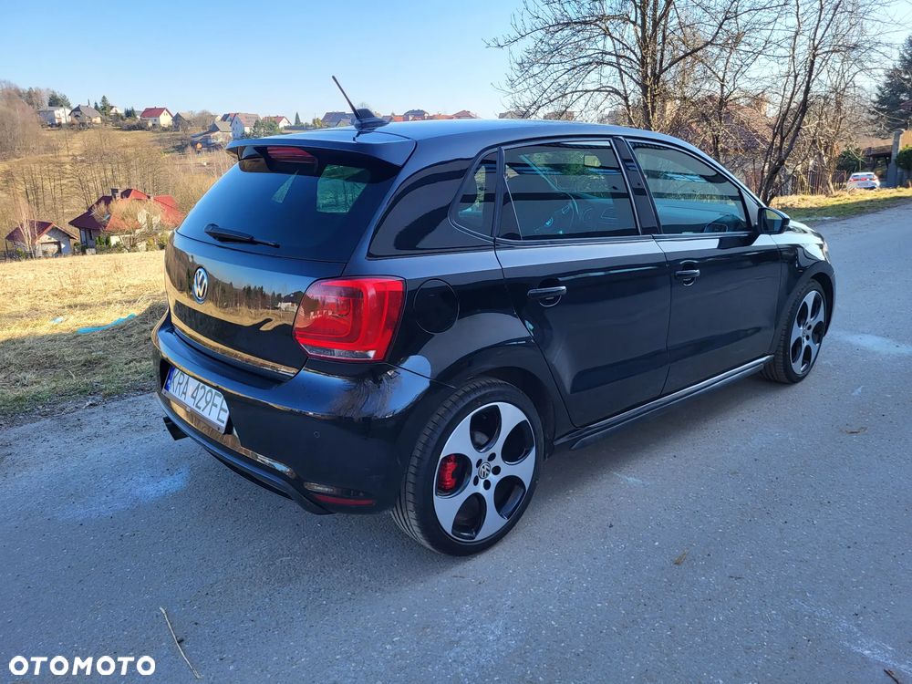 Volkswagen Polo 1.4 DSG GTI - 9