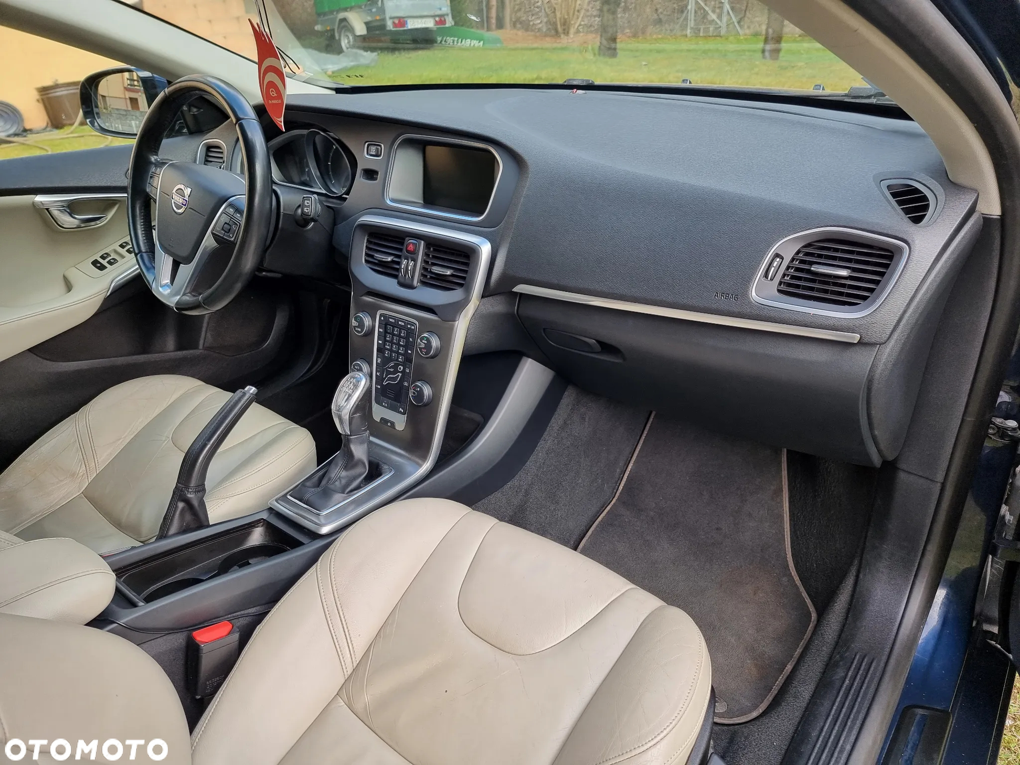 Volvo V40 - 19