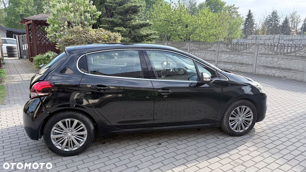 Peugeot 208 82 VTI Allure - 6