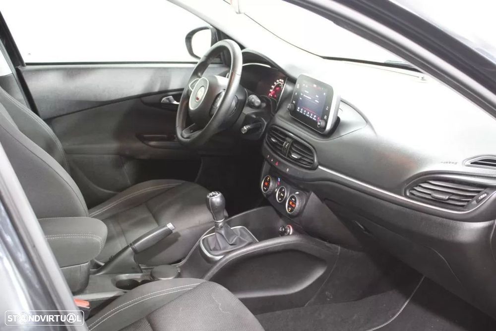 Fiat Tipo Station Wagon 1.3 M-Jet Lounge - 8