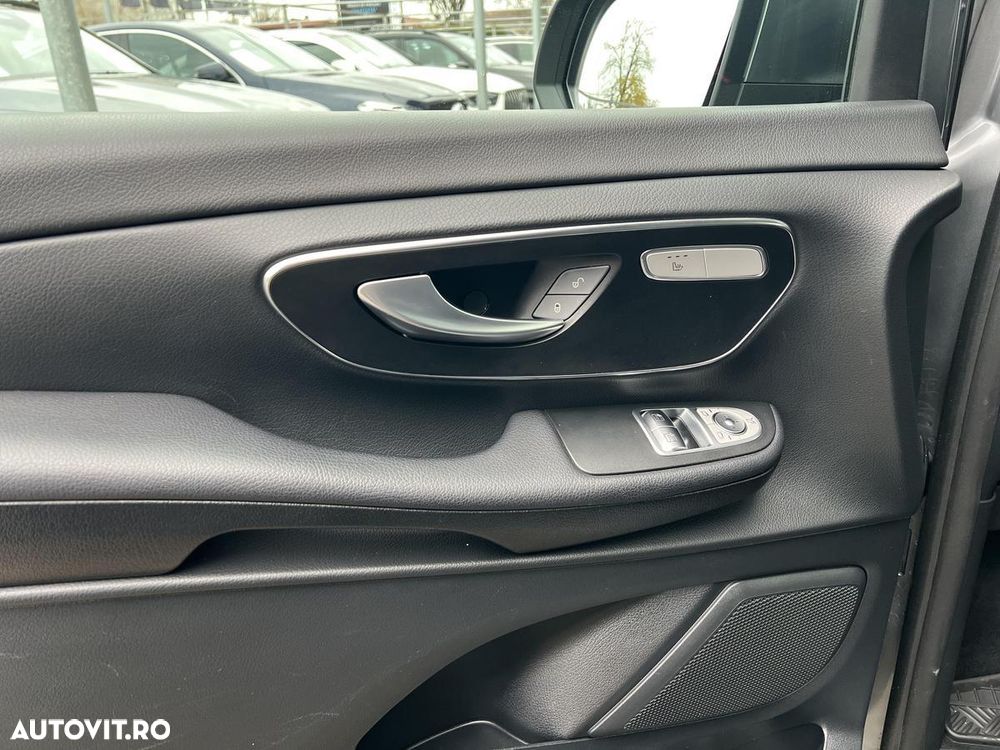 Mercedes-Benz V 300 d Combi Compact 237 CP RWD 9AT - 12