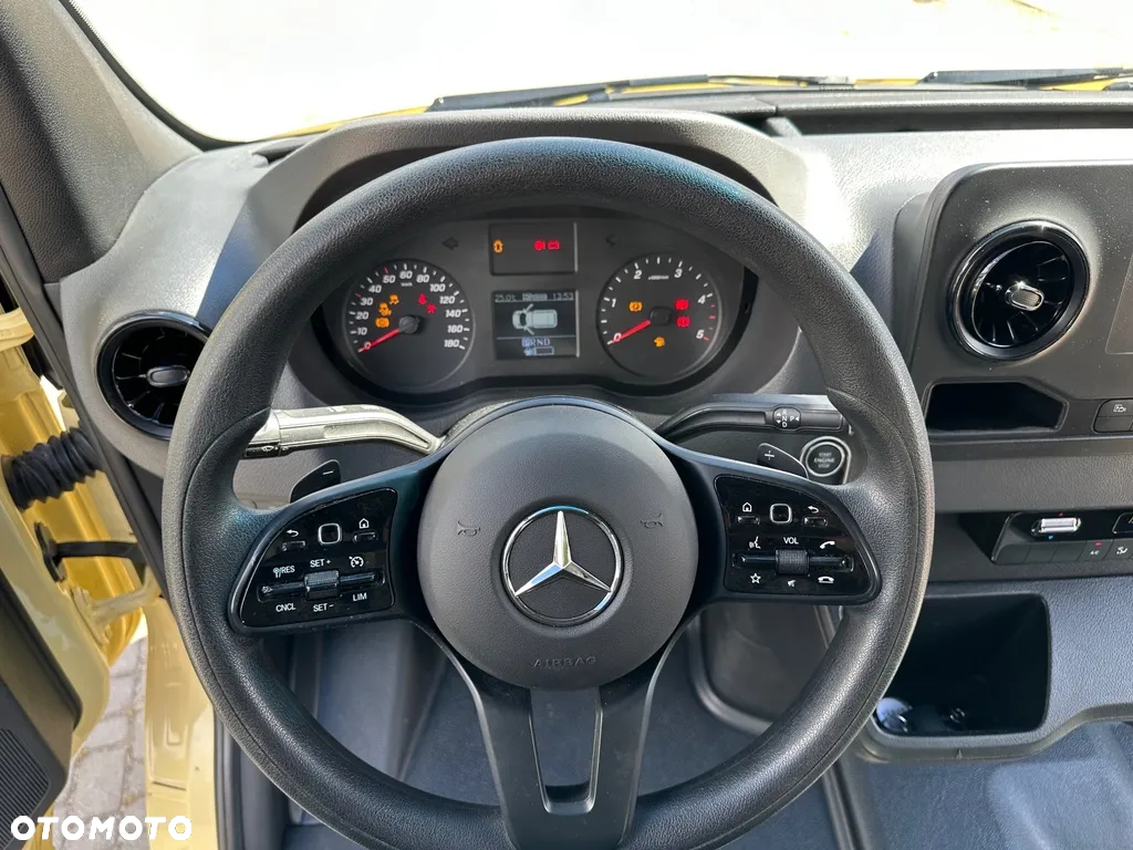 Mercedes-Benz SPRINTER 319 CDI 4X4 KAMPER WARSZTAT - 16