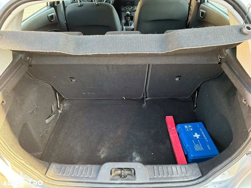 Ford Fiesta - 15