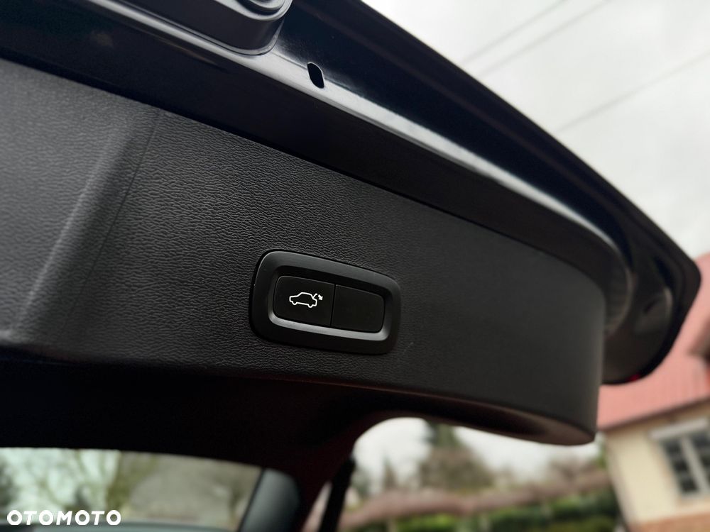 Volvo XC 40 D3 SCR Inscription - 16