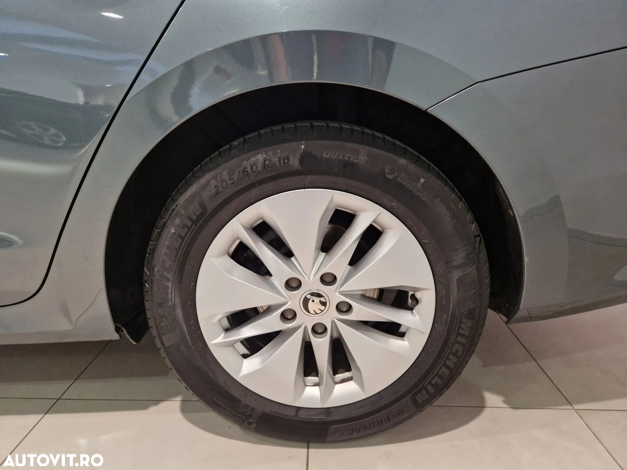 Skoda Octavia 2.0 TDI DSG Ambition - 10