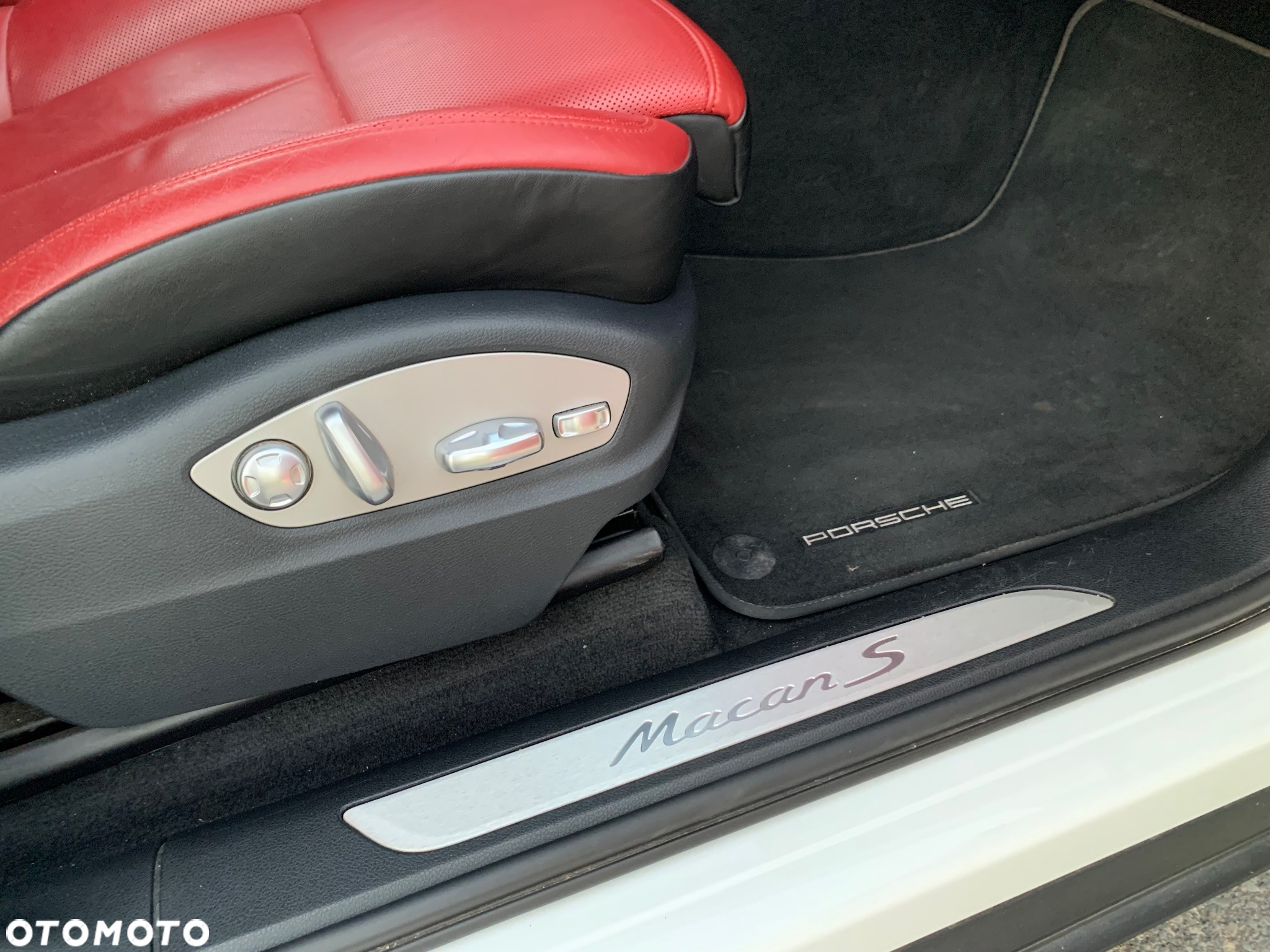 Porsche Macan S - 26
