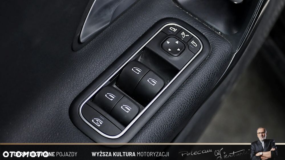 Mercedes-Benz CLA 180 7G-DCT - 25