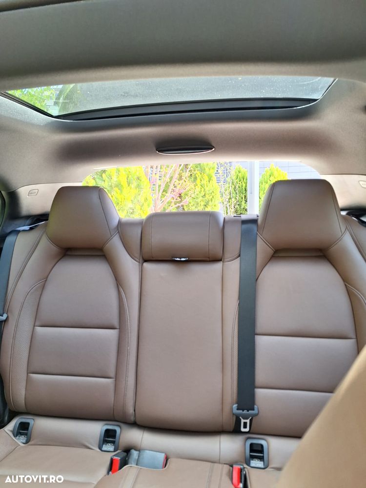 Mercedes-Benz GLA 220 CDI 4MATIC 7G-DCT - 11