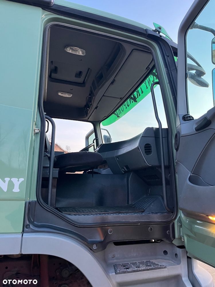 Mercedes-Benz Actros 3348 - 17