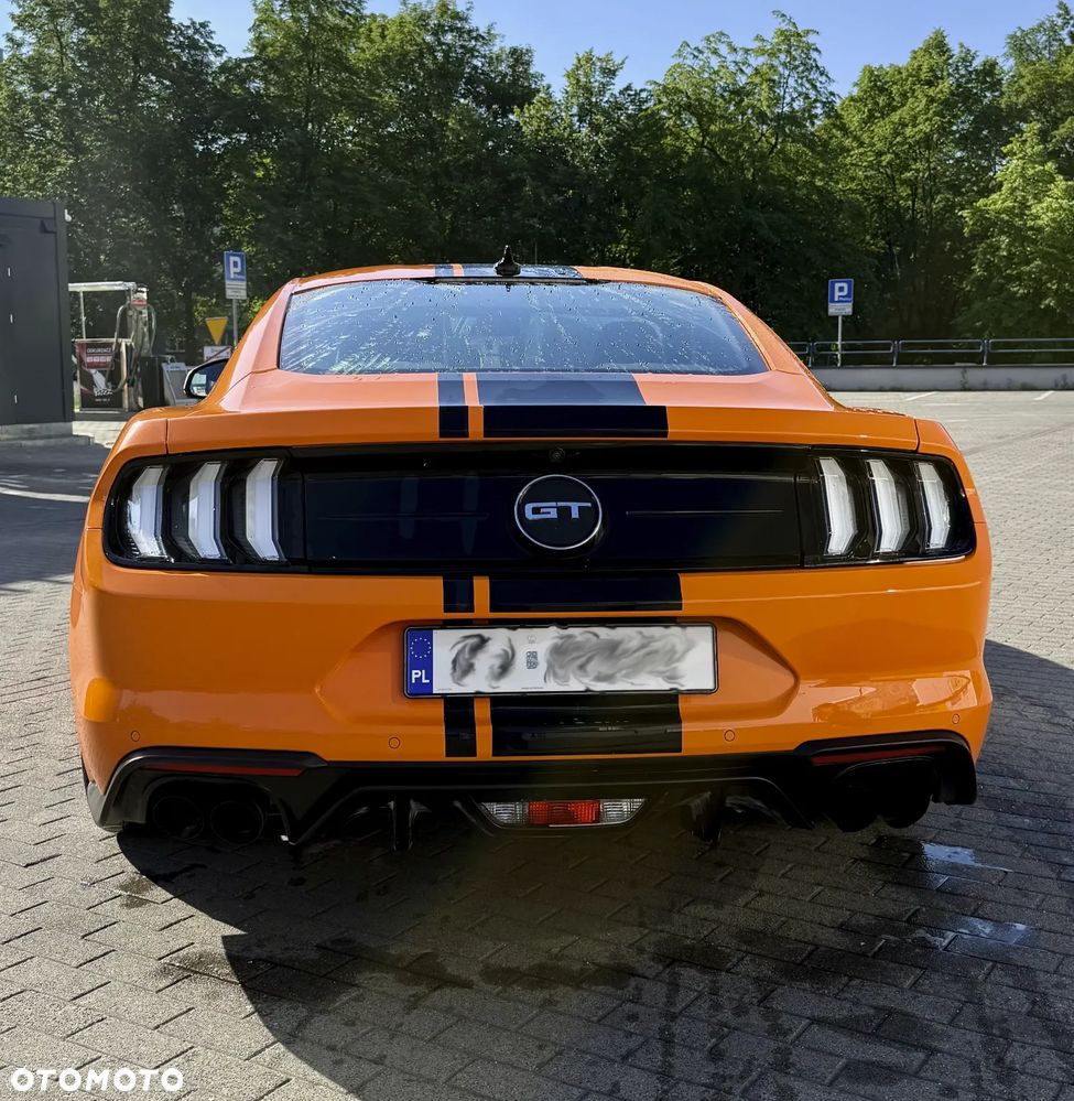 Ford Mustang - 7