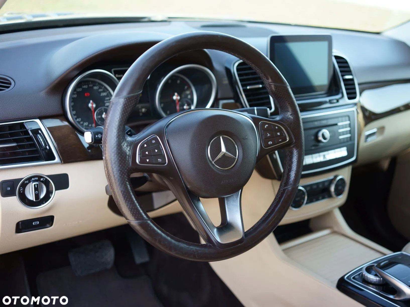 Mercedes-Benz GLE - 20