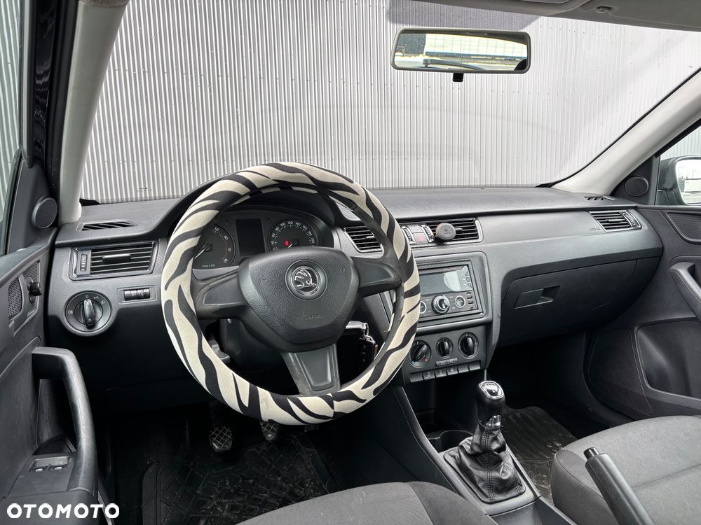 Skoda RAPID 1.2 Edition - 11