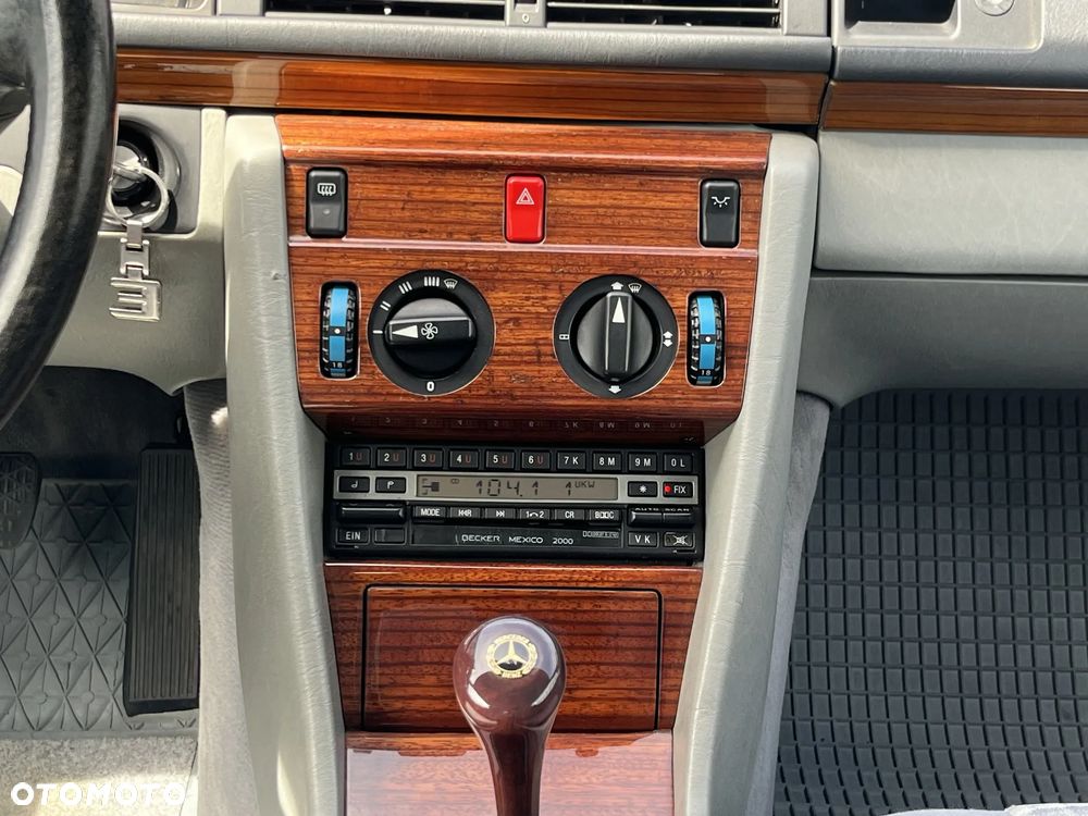 Mercedes-Benz W124 (1984-1993) - 18
